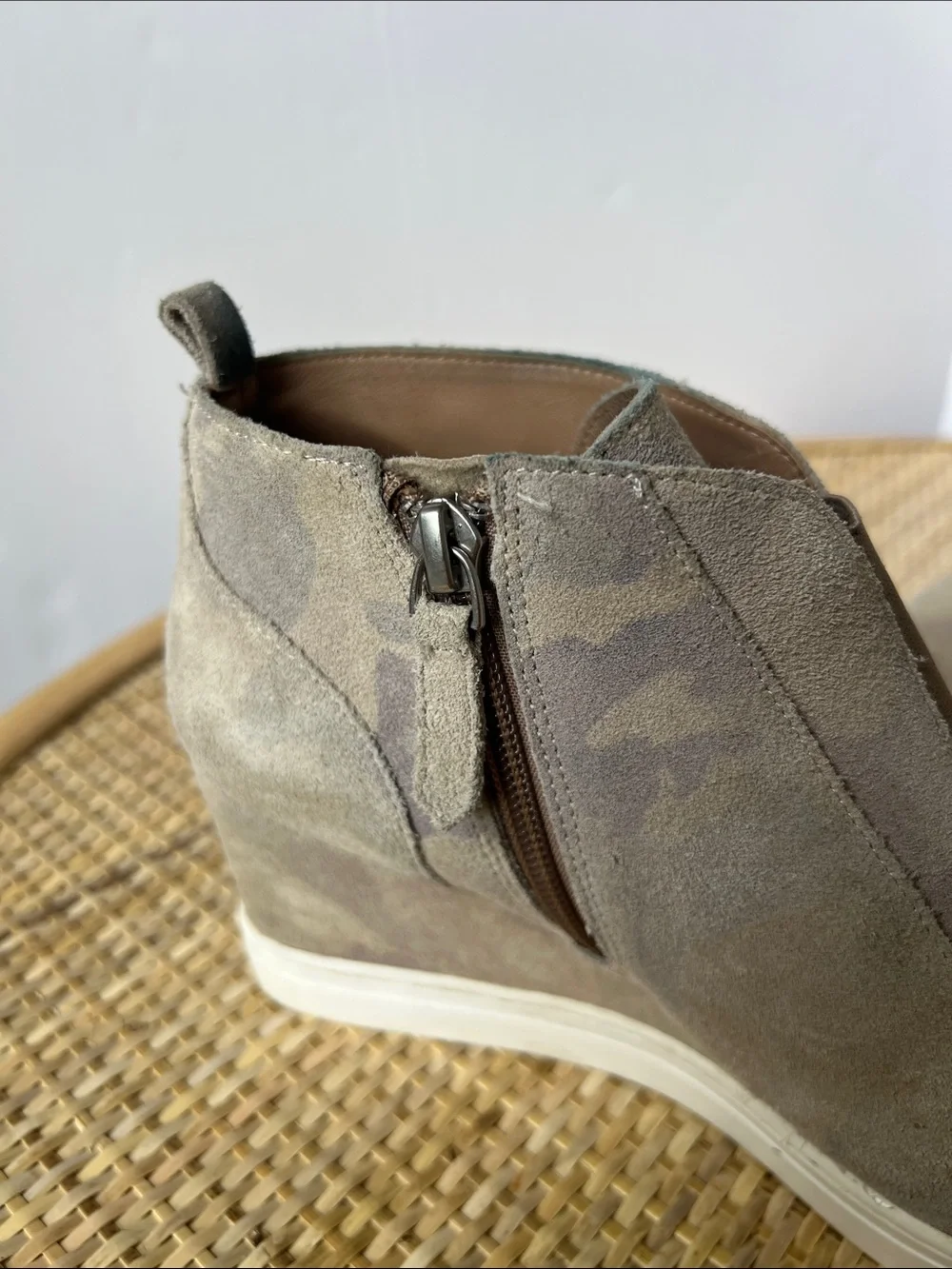 Linea Paolo Felicia Wedge Sneaker Bootie taupe-gray suede camo street neutral 7M